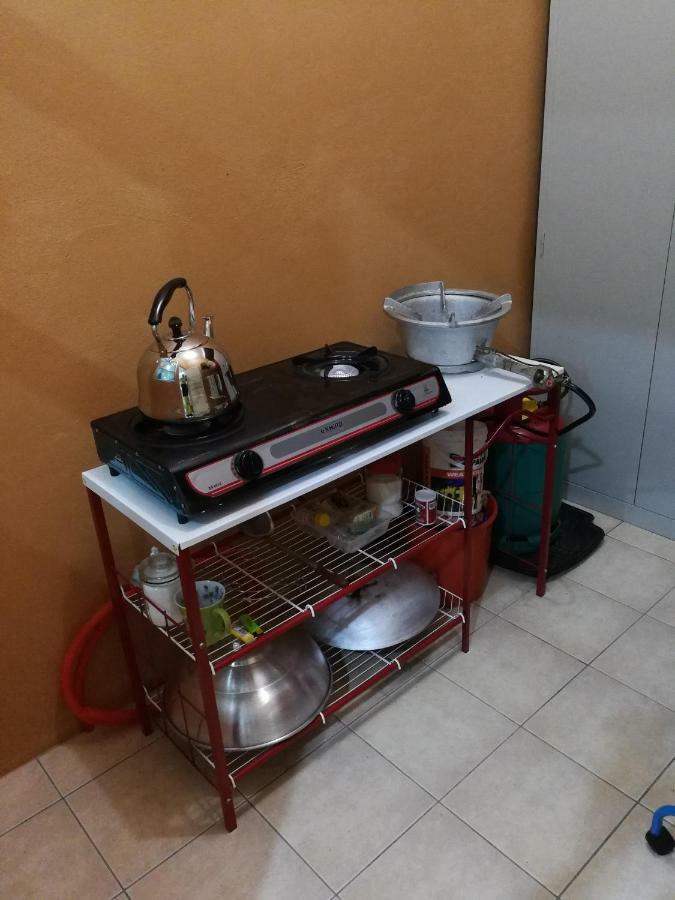 Holiday home Address No 915, Lorong Uni 13, Taman Uni Central, Samarahan Expressway