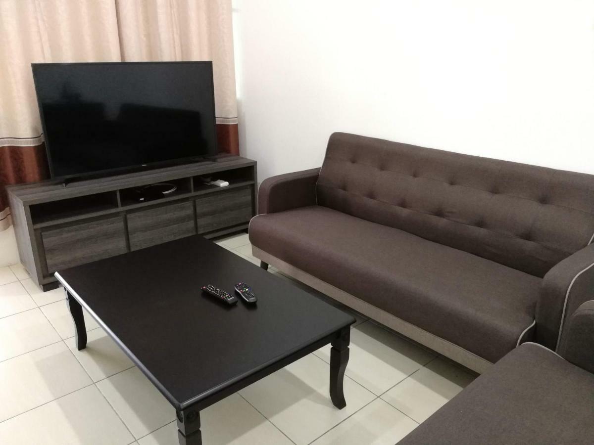 Address No 915, Lorong Uni 13, Taman Uni Central, Samarahan Expressway *