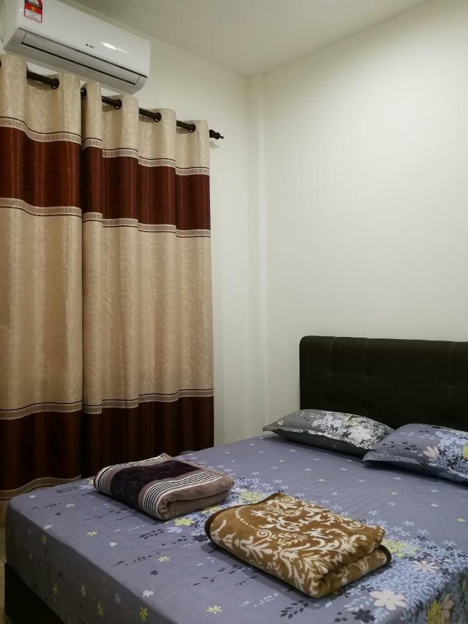 Address No 915, Lorong Uni 13, Taman Uni Central, Samarahan Expressway Kuching