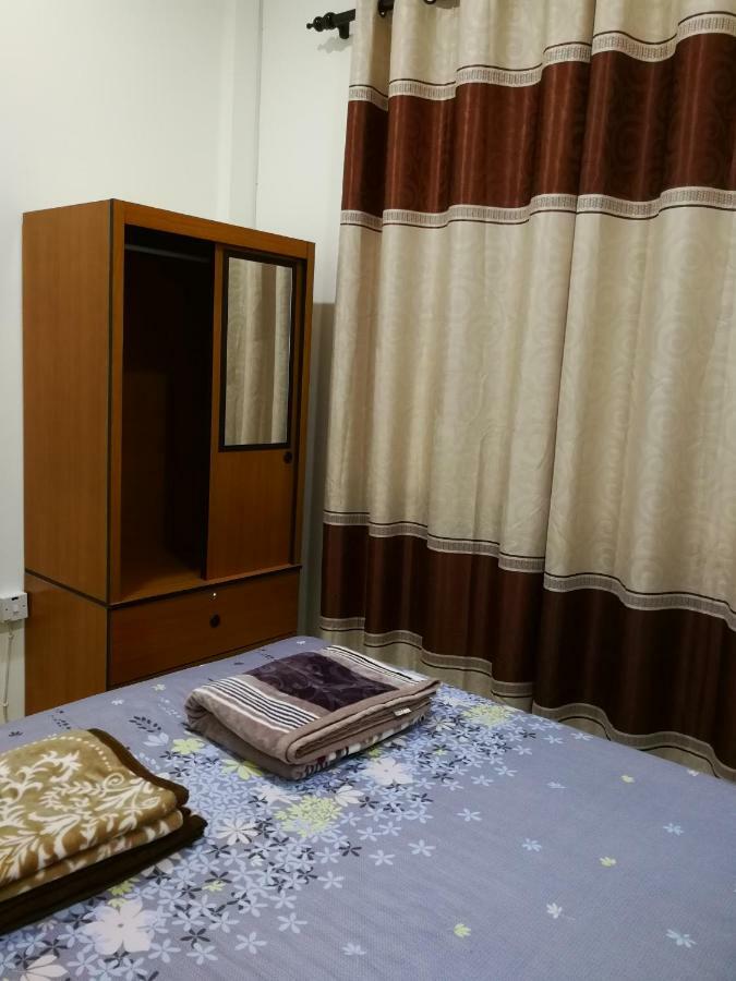 Address No 915, Lorong Uni 13, Taman Uni Central, Samarahan Expressway Holiday home Kuching